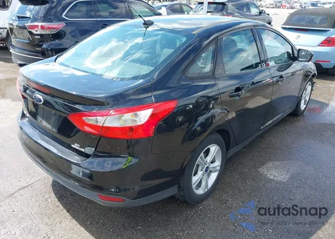 2014 Ford Focus Se z USA, uszkodzony, nr VIN 1FADP3F21EL406288